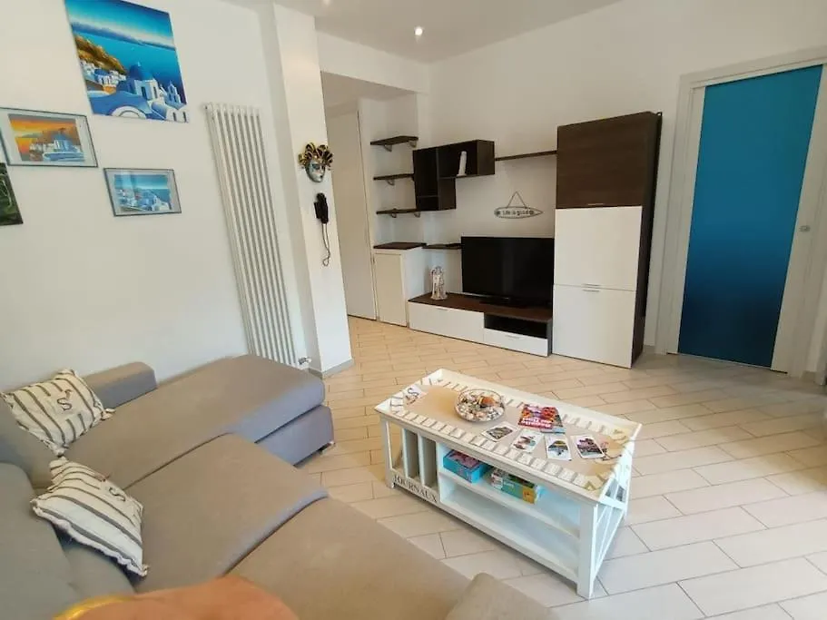 Appartamento Con Stupenda Vista Mare Zona Bristol Rapallo